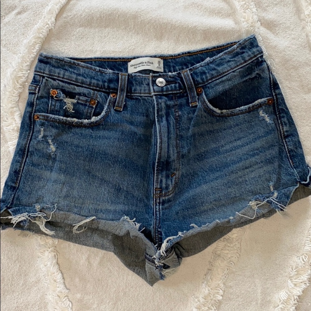 Abercrombie & Fitch high rise mom jean shorts